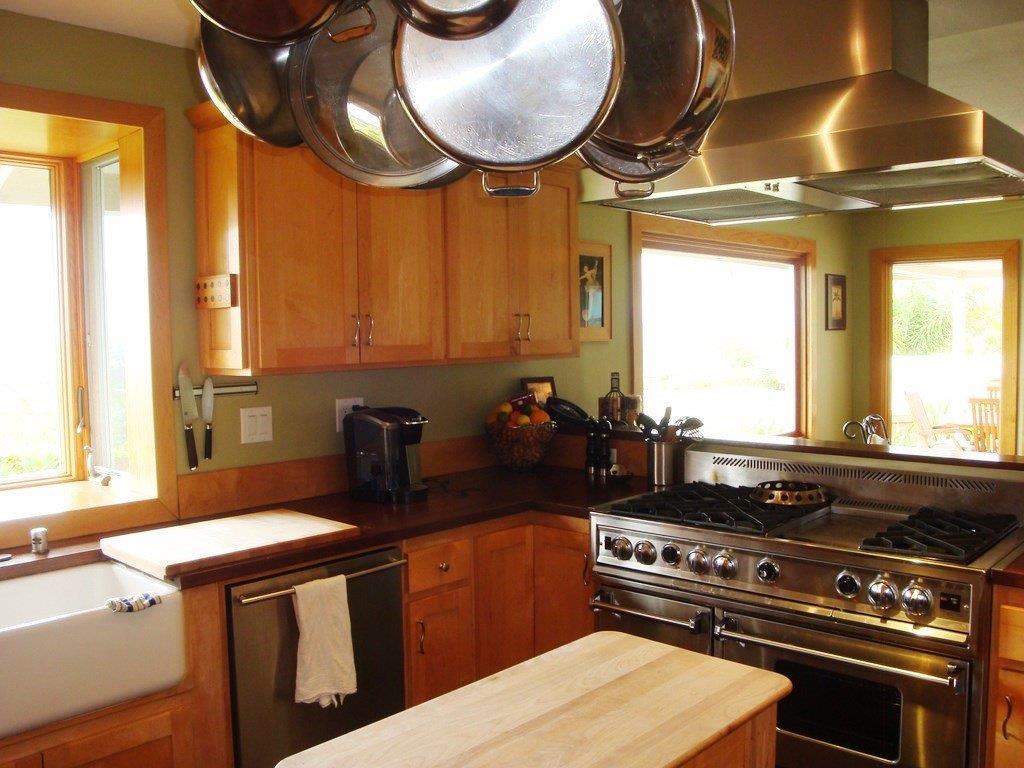 Kitchen of the Oceanview Property at 402 Calle Miguel
