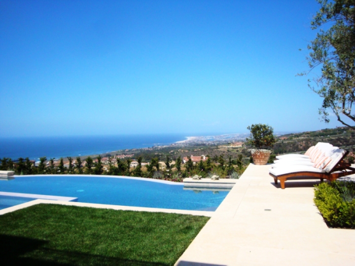 Crystal Cove Homes & Properties for Sale