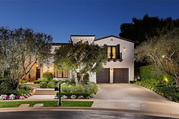 1 Ocean Bluff: A Newly Remodeled Estate Changes Hands in Crystal Cove