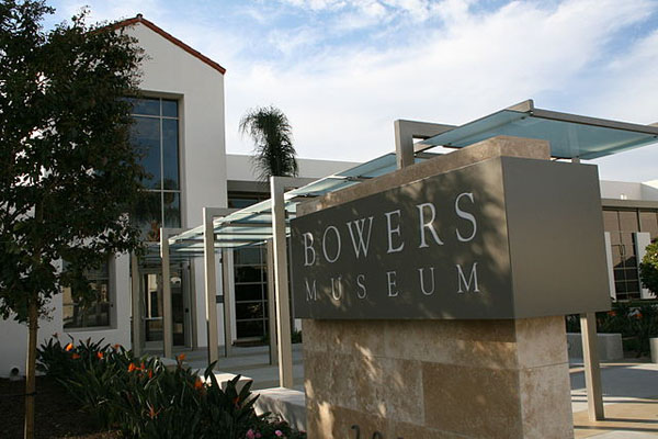 Bowers Museum - Image Credit: http://en.wikipedia.org/wiki/File:Entrance_1431.jpg
