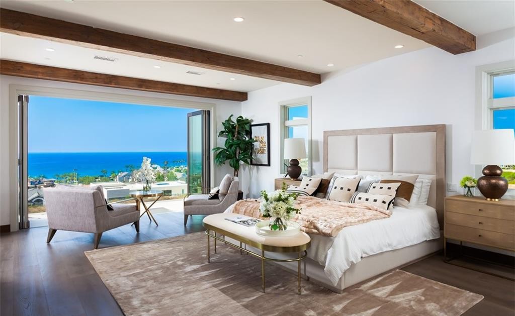 31 Shoreline Bedroom