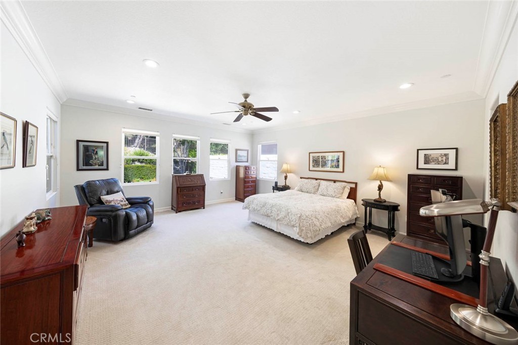 5 Corte Landino bedroom