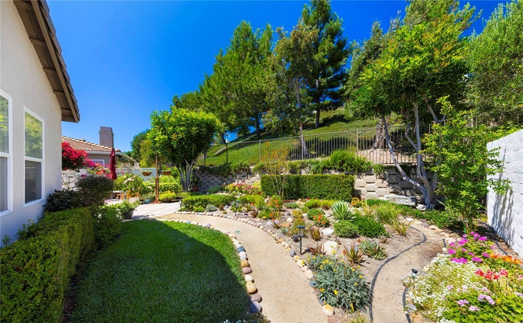 5 Corte Landino backyard