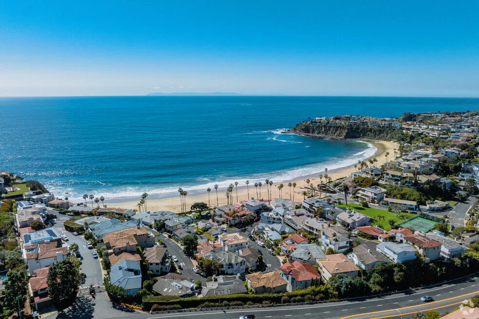 Laguna Beach luxury coastal homes overlooking the Pacific Ocean, 2026 market forecast